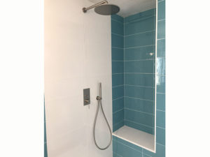 estante en la ducha valencia