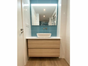 espejo de cuarto de baño